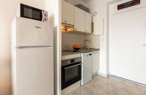 Toulon - Hyeres Apartment | Apartment Bona by Interhome