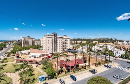 Islantilla Apartment | Apartment 'Bonito Piso a 1 Minuto de la Playa' with Sea View, Terrace & Wi-Fi