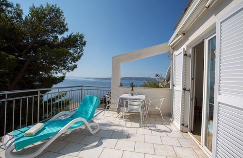 Baska Voda Apartment | Apartment Bravo - 100 m from beach: A8(2+2) - Baska Voda, Riviera Makarska, Croatia