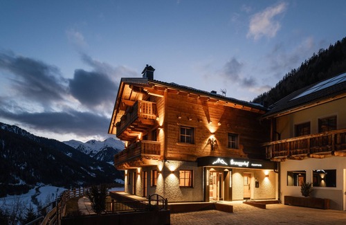 Valle Aurina Apartment | Apartment 'Bruneggerhof 2' with Mountain View, Private Garden and Wi-Fi
