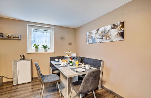 Hartenstein Apartment | Apartment 'Brunnerhof Urlaub Auf Dem Land' with Terrace and Shared Garden