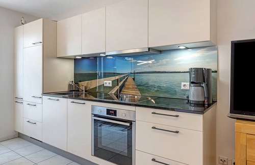 Gaienhofen Apartment | Apartment 'Bruttel' with Private Pool, Shared Terrace and Wi-Fi
