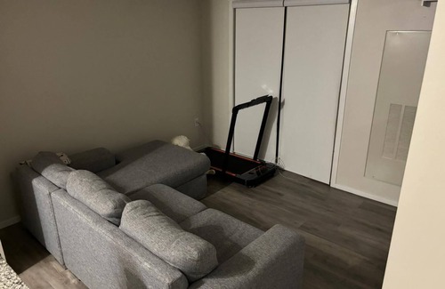 Evanston Apartment | Apartment building available from November 1. Evanston NW Calgary.