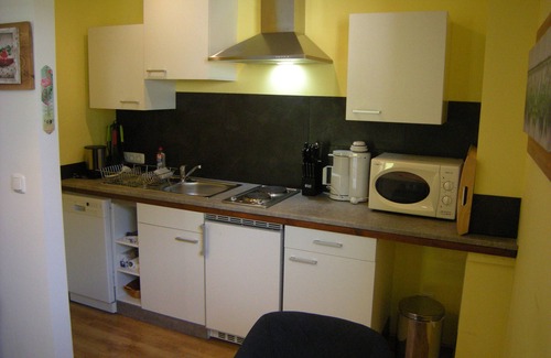 Dipperz Apartment | Apartment 'Bungalow 47 basement' with Private Terrace and free Wi-Fi