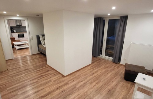 Fuldatal Apartment | Apartment 'Burgstraße' with Private Terrace, Private Garden and Wi-Fi