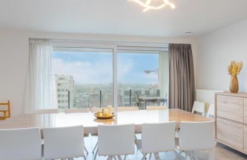 Middelkerke Apartment | Apartment by the Beach with Panoramic Views