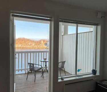 Henningsvaer Apartment | Apartment by the sea in Henningsvær