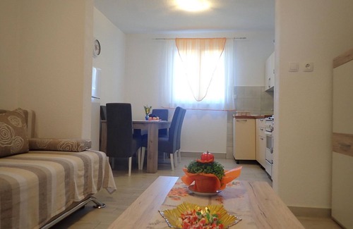Baric Draga Apartment | Apartment by Velebit Canal near Paklenica
