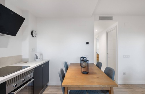 Sant Marti de Tous Apartment | Apartment 'Cal Brigida' with Mountain View, Wi-Fi and Air Conditioning
