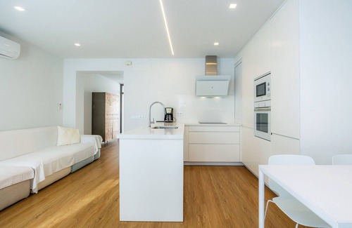 S'Illot-Cala Morlanda Apartment | Apartment 'Ca Na Tonina Ref 7000' with Private Terrace, Wi-Fi and Air Conditioning