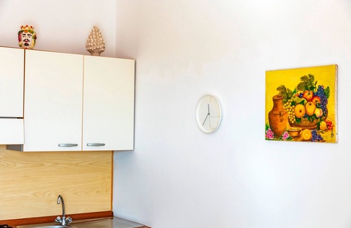 Piedimonte Etneo Apartment | Apartment 'Camia Etna House - Deluxe' with Sea View, Wi-Fi and Air Conditioning
