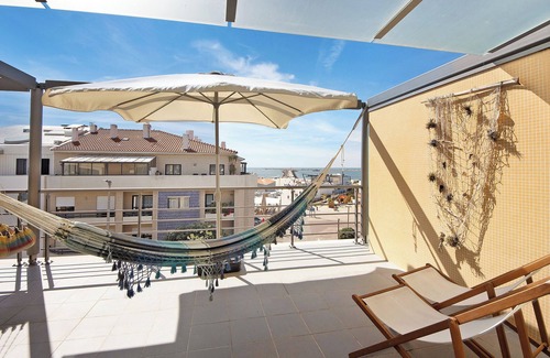 Barra Apartment | Apartment 'Cantinho Da Praia Da Barra' with Sea View, Shared Pool and Wi-Fi