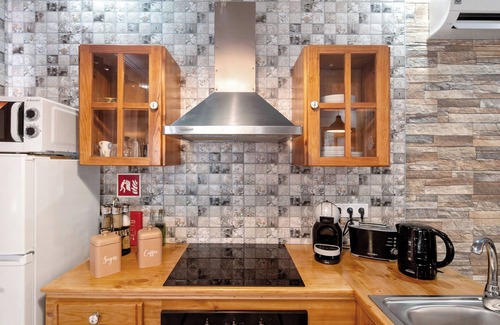Varzea Apartment | Apartment 'Cantinho Do Sossego' with Sea View, Private Terrace and Wi-Fi