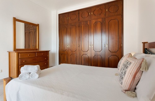 Portimao Apartment | Apartment 'Cantinho da Sara V' with Sea View, Shared Pool, Garden & A/C