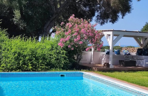 Los Canos de Meca House | Apartment 'Casa Rural Maximon Rojo' with Sea Views, Wi-Fi and Air Conditioning