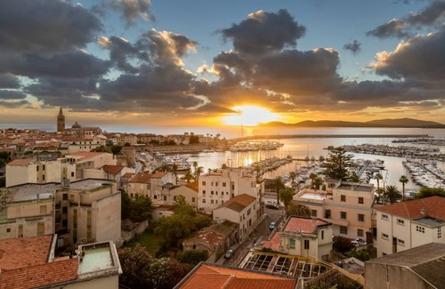 Tottubella Apartment | Apartment 'Casa Ares' with Shared Garden, Wi-Fi and Air Conditioning