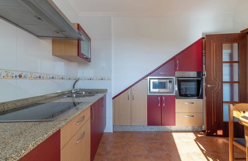 Moana Apartment | Apartment 'Casa Completa De Vilela' with Private Terrace and Private Garden