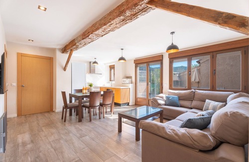 Casas Altas House | Apartment 'Casa Del Porton' with Mountain View, Private Terrace and Air Conditioning