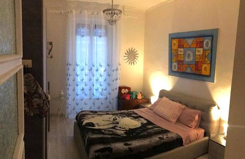Vittoria Apartment | Apartment 'Casa Di Ary' with Balcony and Wi-Fi