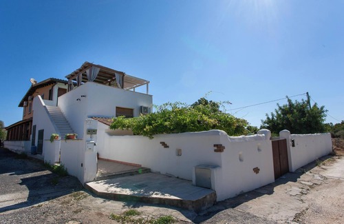Sos Alinos Apartment | Apartment Casa Euforbia near the Beach with A/C, Shared Terrace & Balcony