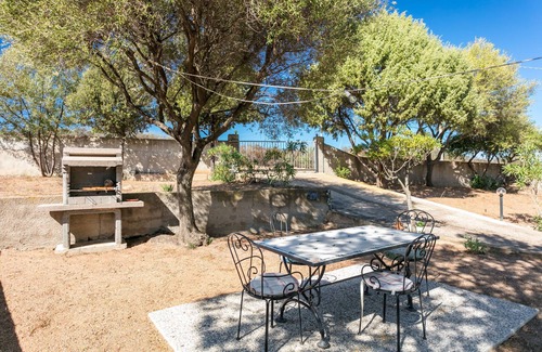 Tiriddo Apartment | Apartment “Casa Marianna” with Mountain and Sea Views, Balcony
