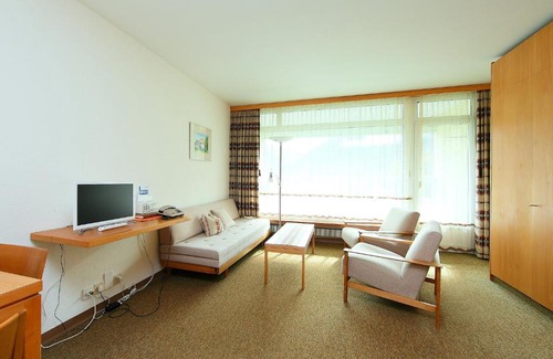 Meierhof Apartment | Apartment Casa Jenatsch-27 by Interhome