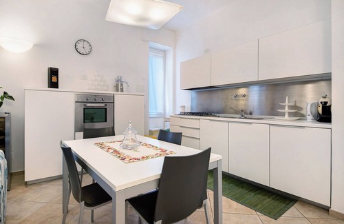 Levanto Apartment | Apartment 'Casa Mare Levanto 1' with Shared Terrace and Wi-Fi