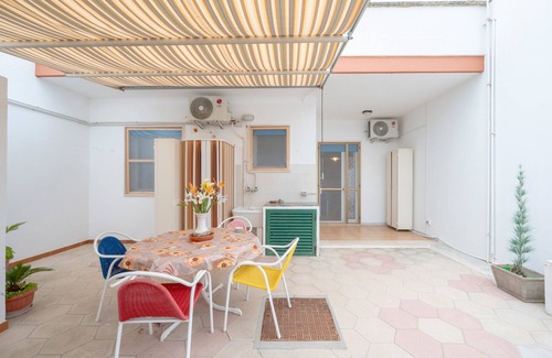 Roca Vecchia Apartment | Apartment 'Casa Relax San Foca' with Private Terrace, Private Garden and Air Conditioning