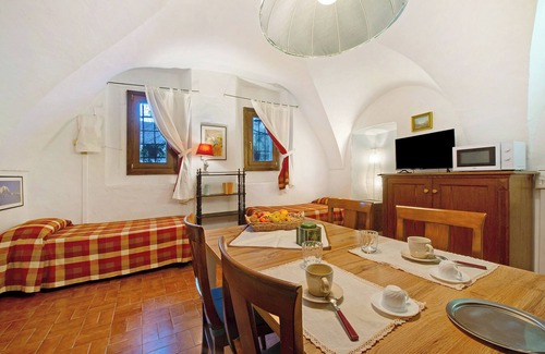 Saint Maurice Apartment | Apartment 'Cascina Des Religieuses - Cheminée' with Mountain Viewi