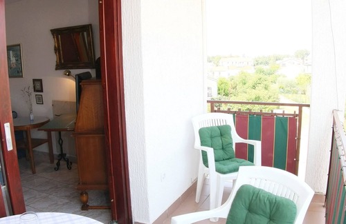 Brulo Apartment | Apartment Castel with sea view for 4 persons in Porec, top location, close to the sea
