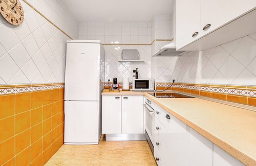 Denia Apartment | Apartment "Castillo-playa" with Shared Pool, Private Terrace & Wi-Fi