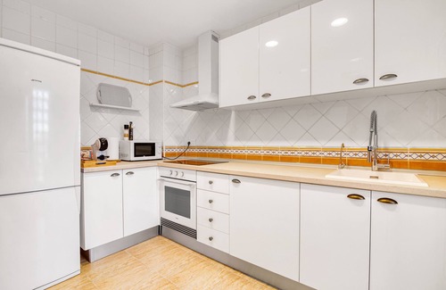 Denia Apartment | Apartment "Castillo-playa" with Shared Pool, Private Terrace & Wi-Fi