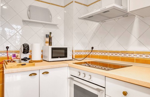 Denia Apartment | Apartment "Castillo-playa" with Shared Pool, Private Terrace & Wi-Fi