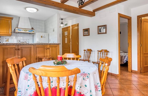 Orba Apartment | Apartment 'Cavall Vert' with Mountain View, Wi-Fi and Air Conditioning