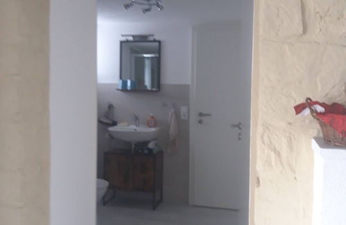 Lauter-Bernsbach Apartment | Apartment - centrally located, own parking lot, shopping facilities,