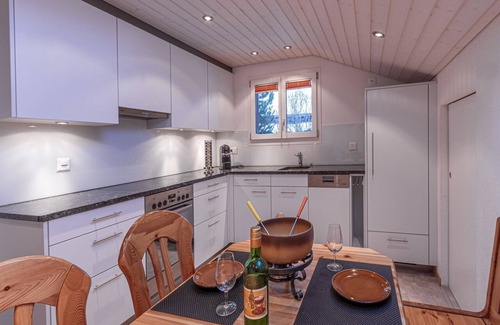 Hasliberg Wasserwendi Apartment | Apartment with a panoramic view of the mountains, glaciers and Lake Brienz