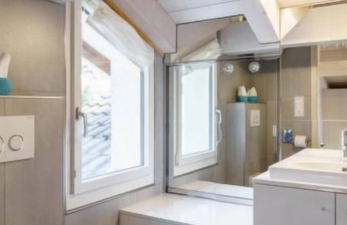 Hilterfingen Apartment | Apartment Philuma in Hilterfingen-Hünibach - 4 persons, 2 bedrooms