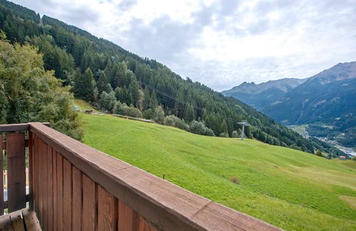 Valdisotto Apartment | Apartment 'Chalet Del Cuore' with Mountain View, Private Garden and Wi-Fi