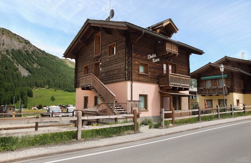 Livigno Apartment | Apartment 'Chalet Kiara - Lake' with Mountain View, Balconies and Wi-Fi