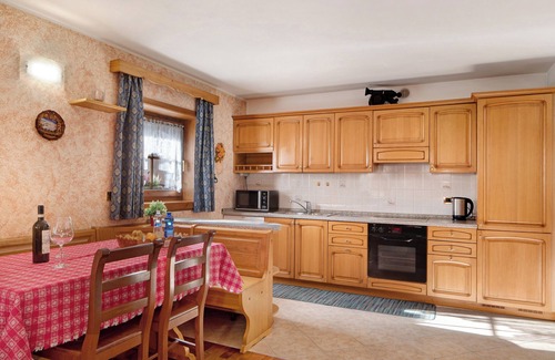 Livigno Apartment | Apartment Chalet Maffins 1 near Ski Lifts with Mountain View