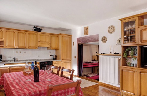 Livigno Apartment | Apartment Chalet Maffins 1 near Ski Lifts with Mountain View