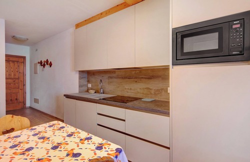 Livigno Apartment | Apartment 'Chalet Meridiana Appartamento 6' with Mountain View