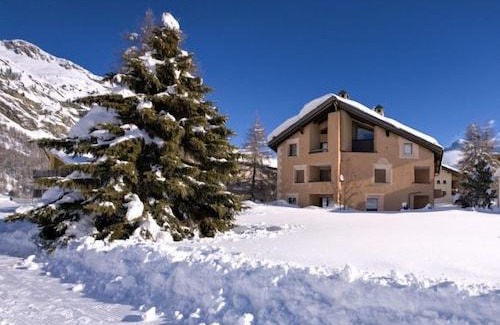 Sils-Maria Apartment | Apartment Chesa Prasüra 10