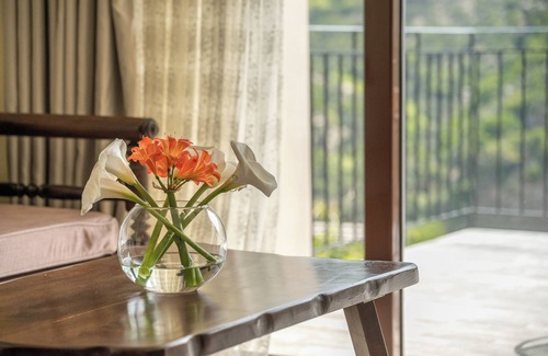 Livadia Apartment | Apartment Chrysi - Luxury apartment with sea and valley view