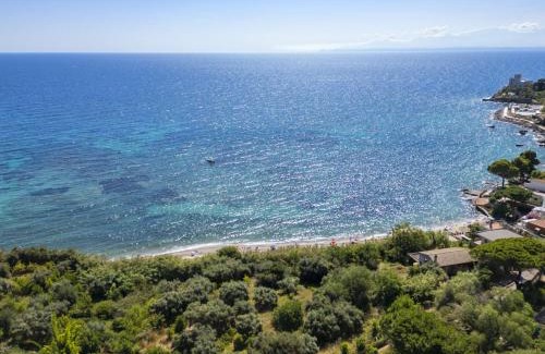 Santa Flavia Apartment | Apartment Cicladi Milos by Interhome