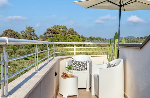 Alghero Apartment | Apartment 'Clhome Elegant Rooftop with Terrace' with Terrace and Air Conditioning