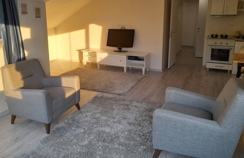 Eski Lara Villa | Apartment close to the sea in themostcentralofcity