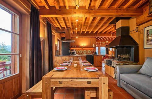 Villard-Reculas Apartment | Apartment 'Cloudit' with Mountain View, Private Terrace and Wi-Fi