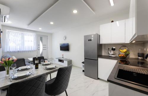 Kastela Apartment | Apartment Coastal Charm