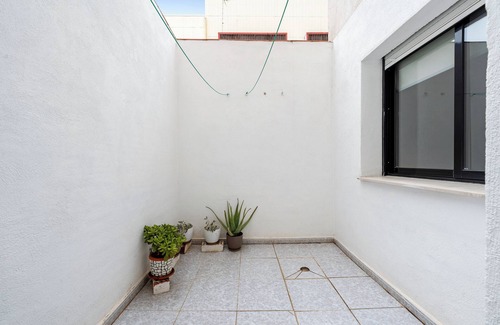 Sant Carles de la Rapita Apartment | Apartment 'Constancia' with Mountain Views, Wi-Fi and Air Conditioning